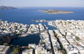 Building plot in Agios Nikolaos, can build 555 m² for 428,000 €