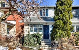 Terraced house – York, Toronto, Ontario,  Canada for C$1,140,000