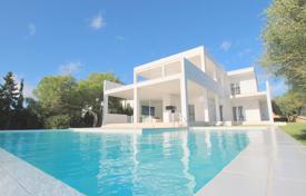 Stylish snow-white villa 100 meters from the sea, Cala d’Or, Mallorca, Spain for 10,000 € per week