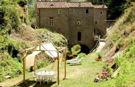 Ancient stone farmhouse, Capannori, Tuscany, Italy for 875,000 €