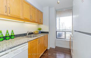 5-bedroom apartment in North York for C$1,045,000