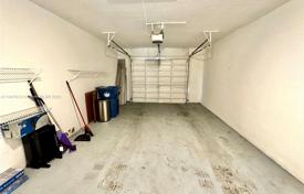 Townhome – Weston, Florida, USA for $616,000