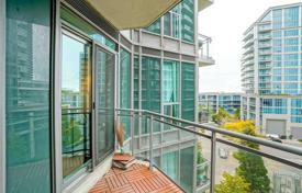 Apartment – Lake Shore Boulevard West, Etobicoke, Toronto,  Ontario,   Canada for C$746,000