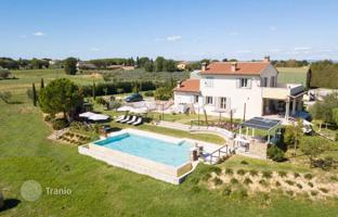 6-bedroom villa in Cortona for 1,350,000 €