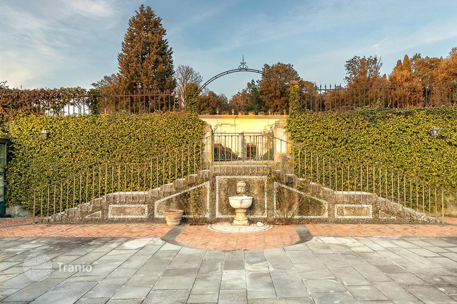 Villa for sale in Florence, Italy — listing 2227232