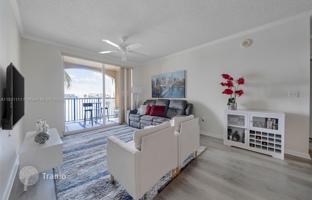 2-bedroom apartments in condo 104 m² in Sunny Isles Beach for $630,000
