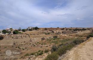 Land plot 25,753 m² in Kouklia for 1,880,000 €
