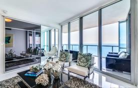 Spacious apartment with ocean views in a residence on the first line of the beach, Sunny Isles Beach, Florida, USA for $1,650,000