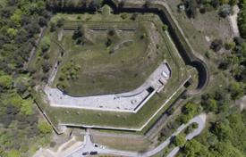 Amazing historic estate overlooking the sea, with swimming pool, parking and helipad, Modena, Italy. Price on request