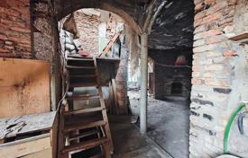 6-bedrooms apartment 150 m² in Old Tbilisi, Georgia for $250,000