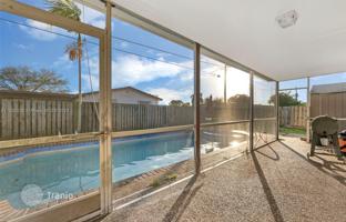 3-bedroom house 202 m² in Sunrise for $600,000