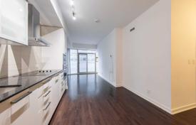 Apartment – York Street, Old Toronto, Toronto,  Ontario,   Canada for C$806,000