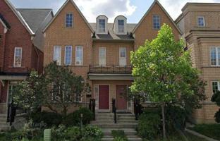 8-bedroom townhouse in North York for C$1,300,000