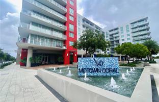 2-bedroom apartments in condo 105 m² in Doral for $425,000