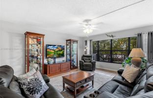 2-bedroom apartments in condo 120 m² in Fort Lauderdale for $450,000