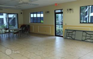 2-bedroom apartments in condo 122 m² in Hollywood for $415,000