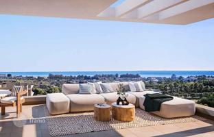2-bedroom penthouse 115 m² in Estepona for 625,000 €