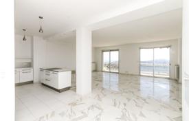 3 bedroom apartment — Penthouse — Terrace and sea view for 2,590,000 €