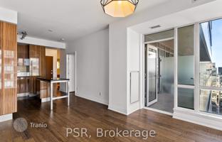 6-bedroom apartment in John Street for C$995,000