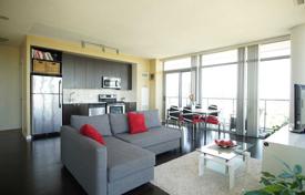 Apartment – The Queensway, Toronto, Ontario,  Canada for C$960,000