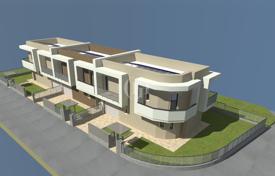 Contemporary villas with a personal touch and pools in Peschiera del Garda, Italy for 499,000 €