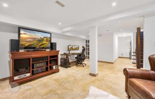 7-bedroom house in Etobicoke for C$1,404,000