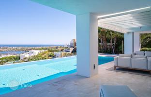 6-bedroom villa 900 m² in Marbella for 12,000,000 €