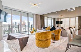 3-bedroom apartments in condo 176 m² in Sunny Isles Beach for $1,690,000