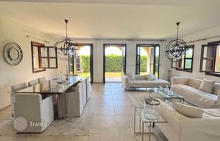 6-bedroom cottage 404 m² in Limassol for 10,000,000 €