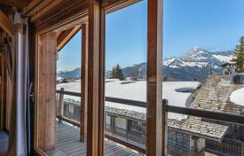 Spectacular 7 bedroom chalet, ski in ski out, close to Logere chairlift, in Crest Voland (A) for 2,950,000 €