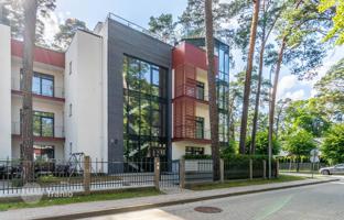 1-bedroom apartment 57 m² in Dzintaru prospekts for 200,000 €