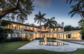 Spacious villa with a pool, a summer kitchen and a terrace, Miami, USA for $4,440,000