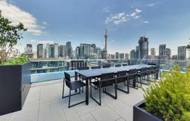 Apartment – Richmond Street West, Old Toronto, Toronto,  Ontario,   Canada for C$880,000