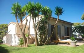 Detached house – Cap d'Antibes, Antibes, Côte d'Azur (French Riviera),  France. Price on request