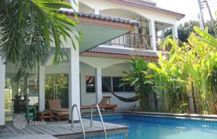 5-bedroom villa 428 m² in Pattaya for $417,000