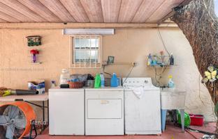 4-bedroom house 131 m² in Miami for $680,000