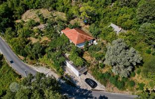 Land plot 13,320 m² in Kavač for 2,100,000 €