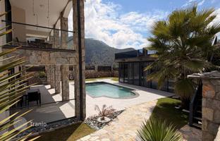 4-bedroom villa 300 m² in Fethiye for 47,432,000 TRY