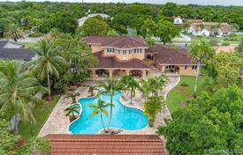 Villa – Miami, Florida, USA for 1,824,000 €