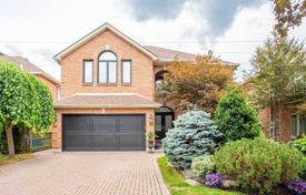 Townhome – North York, Toronto, Ontario,  Canada for C$2,210,000