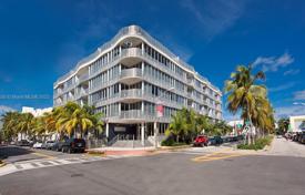 Condo – Miami Beach, Florida, USA for $749,000