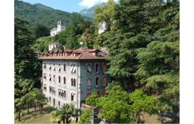 Attic apartment with large park, swimming pool and lake view, Menaggio, Italy for 660,000 €