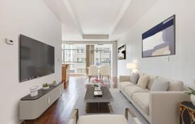 Apartment – Wellesley Street East, Old Toronto, Toronto,  Ontario,   Canada for C$915,000