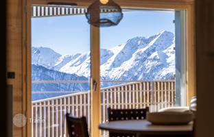 1-bedroom apartment in new building 46 m² in Huez for 399,000 €