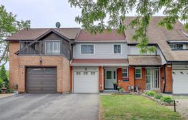 Terraced house – Scarborough, Toronto, Ontario,  Canada for C$1,193,000