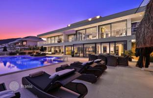 4-bedroom villa 300 m² in Kalkan for 80,516,000 TRY