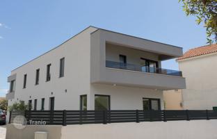 4-bedroom house 277 m² in Sibenik-Knin for 430,000 €