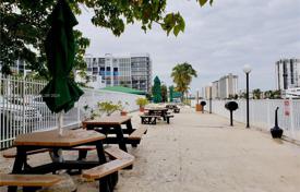 Condo – Hallandale Beach, Florida, USA for $255,000