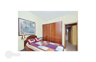 3-bedroom apartment 81 m² in Barcelona for 420,000 €
