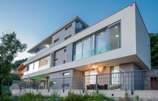 4-bedroom villa 320 m² in Kotor city for 895,000 €